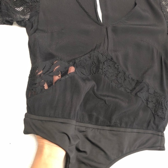 LOVERS + FRIENDS Senorita Bodysuit Lace Deep V-Nec - Picture 8 of 14